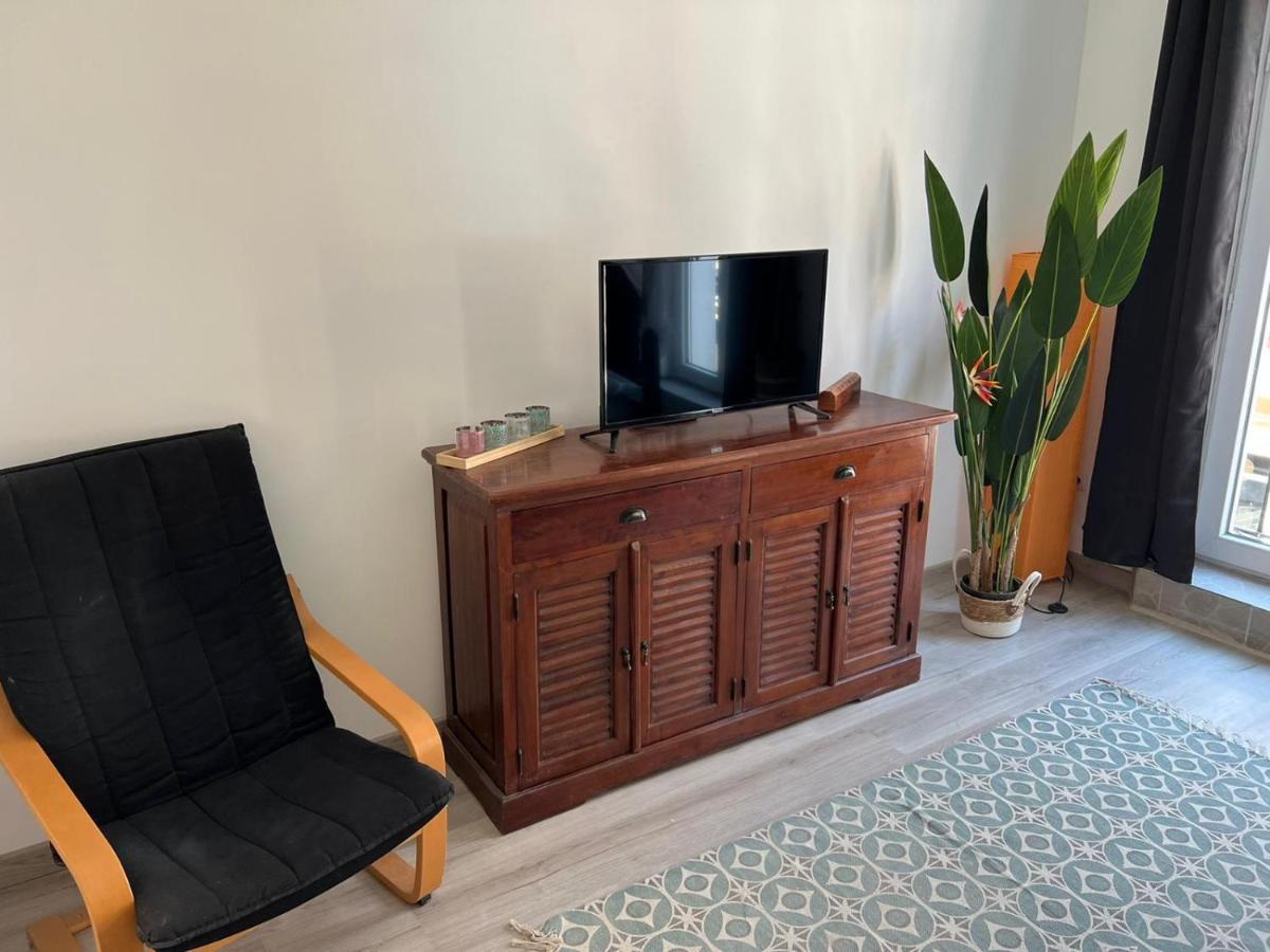 Apt A Africa, 30M2, Centre, Balcon Valenciennes Esterno foto